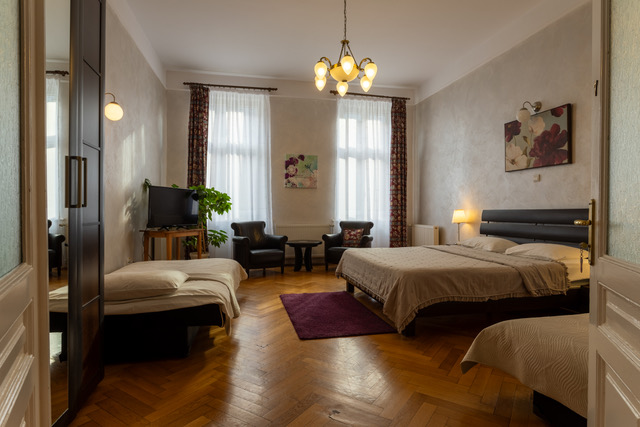 Quad Room