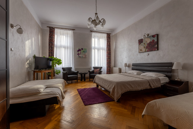 Quad Room