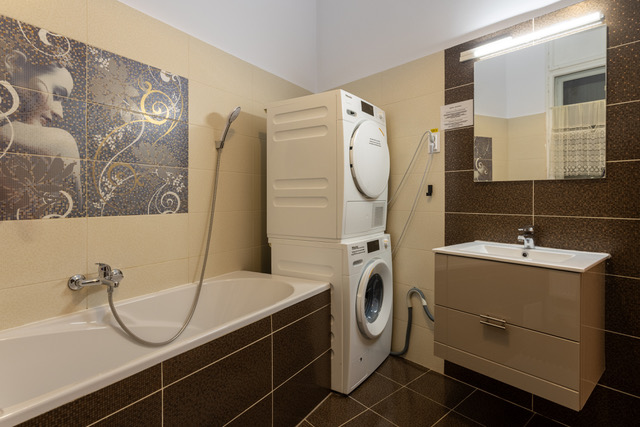 Quad Room